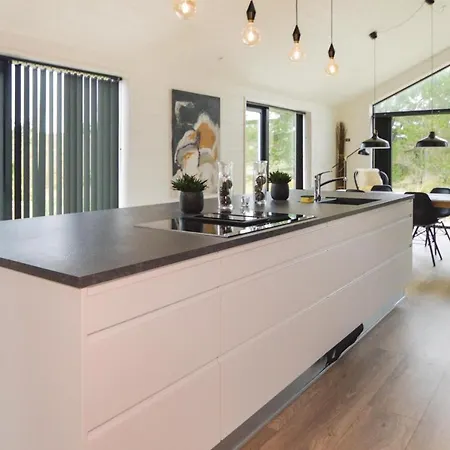 בית נופש Three Bedroom Holiday In Blavand *