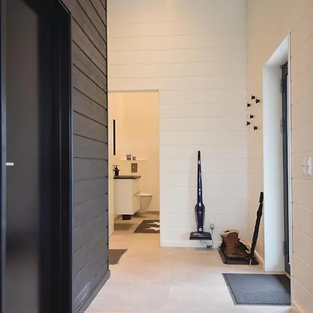 Three Bedroom Holiday In Blavand
