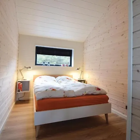 Three Bedroom Holiday In Blavand *