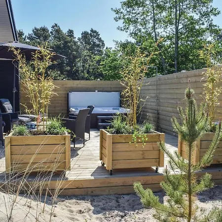 בית נופש Three Bedroom Holiday In Blavand